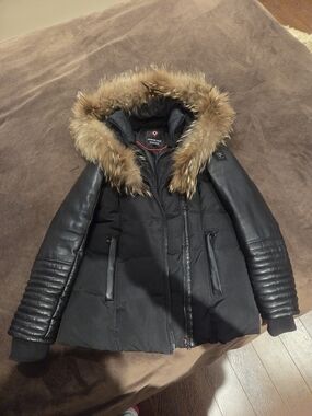 Womens Black Hooded Puffer Jacket with Fur Trim by UNKNOWN